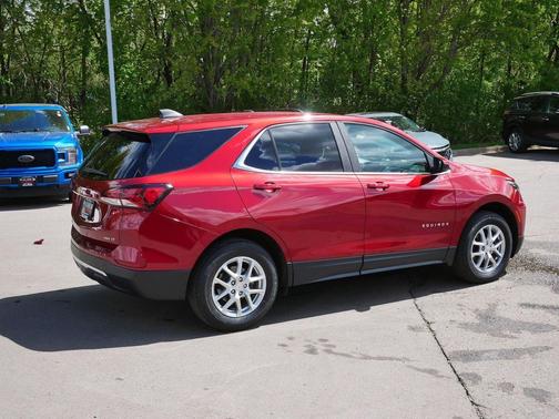 Radiant Red Tintcoat 2023 Chevrolet Equinox 1LT