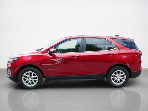 Radiant Red Tintcoat 2023 Chevrolet Equinox 1LT
