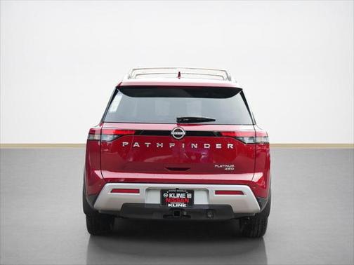 2025 Nissan Pathfinder Platinum 4WD
