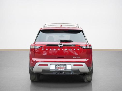 2025 Nissan Pathfinder SL 4WD
