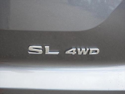 2025 Nissan Pathfinder SL 4WD