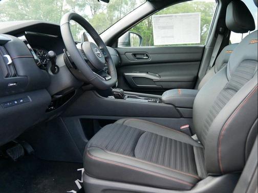 2025 Nissan Pathfinder Rock Creek 4WD