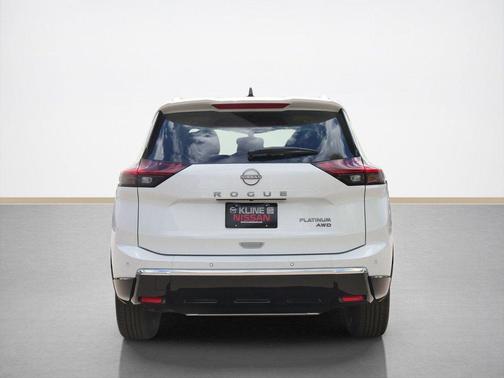 Everest White Pearl Tricoat 2026 Nissan Rogue Platinum