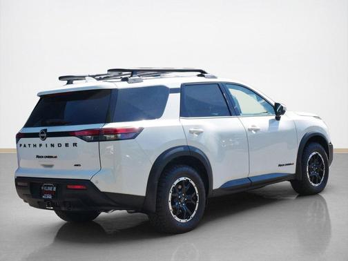 2025 Nissan Pathfinder Rock Creek 4WD