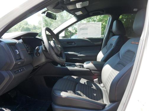 2025 Nissan Pathfinder Rock Creek 4WD