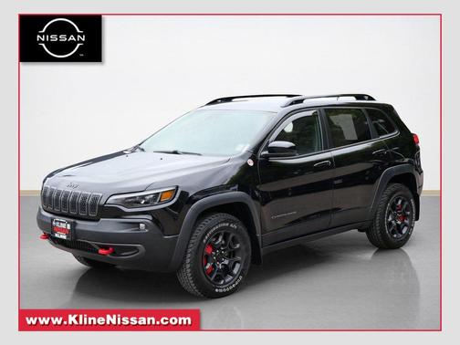Diamond Black Crystal Pearlcoat 2022 Jeep Cherokee Trailhawk