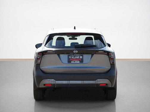 Gun Metallic 2026 Nissan Kicks SV