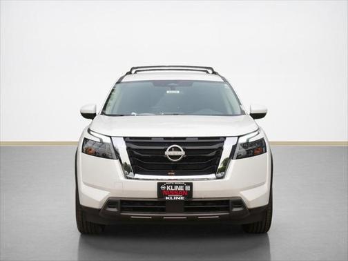 2025 Nissan Pathfinder SV 4WD