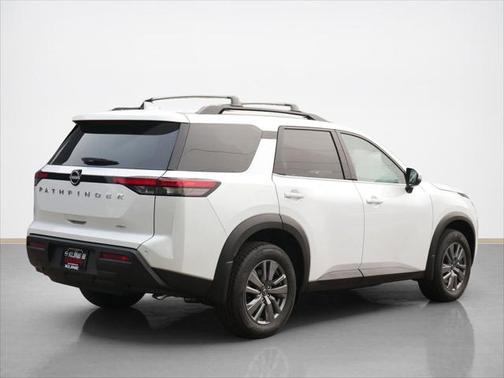 2025 Nissan Pathfinder SV 4WD
