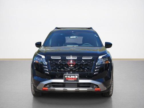 Super Black 2026 Nissan Pathfinder Rock Creek