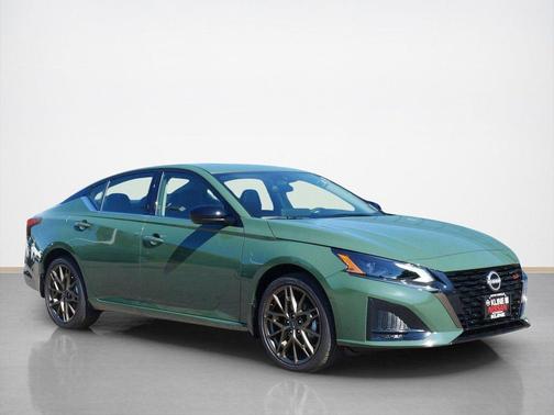 2025 Nissan Altima SR AWD