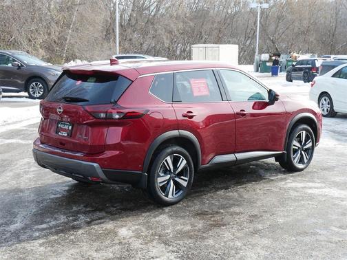 2024 Nissan Rogue SL