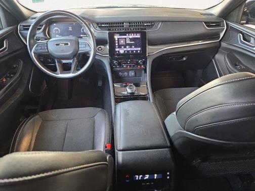 2021 Jeep Grand Cherokee L Laredo