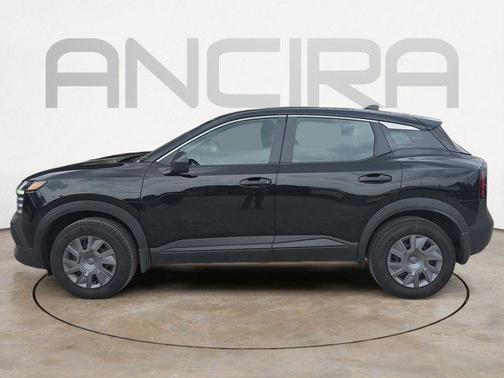 Super Black 2025 Nissan Kicks S