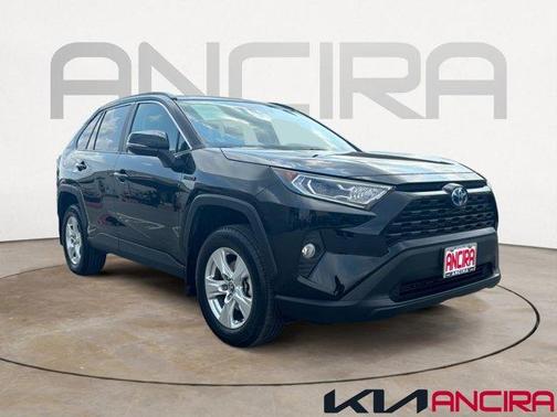 2020 Toyota RAV4 Hybrid XLE