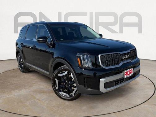 Ebony Black 2024 Kia Telluride EX