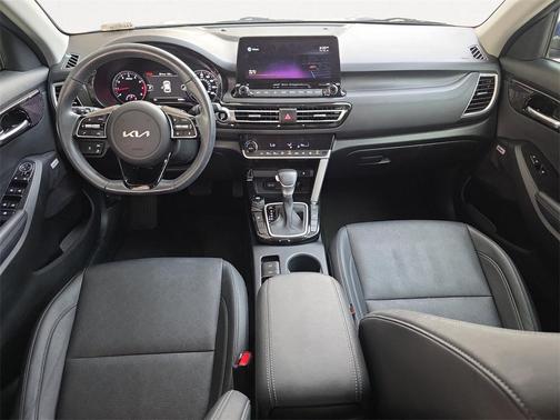 2022 Kia Seltos SX