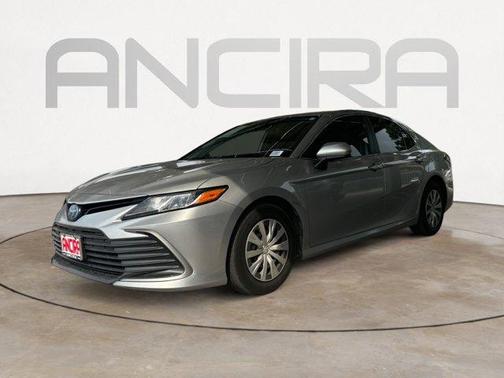 2022 Toyota Camry Hybrid LE