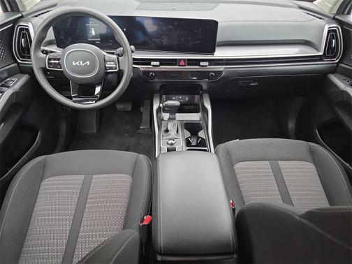 2024 Kia Sorento LX