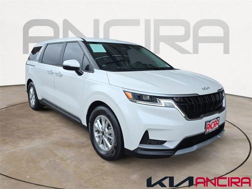 2023 Kia Carnival LX