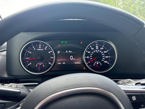 2023 Kia Carnival LX
