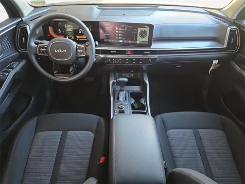 2025 Kia Sorento LX