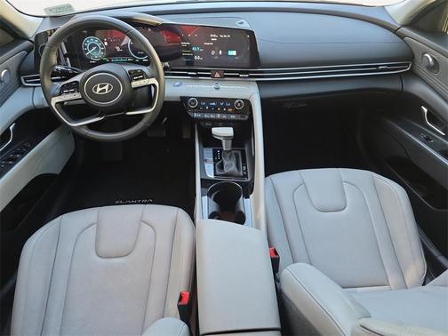 2025 Hyundai ELANTRA HEV Limited