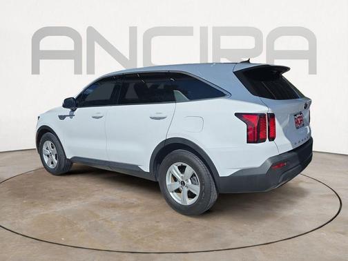 Glacial White Pearl 2021 Kia Sorento LX