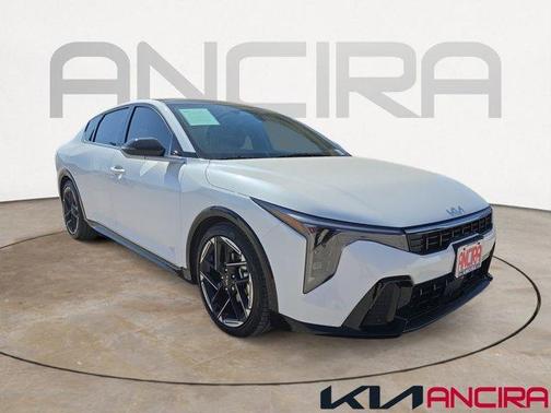 2025 Kia K4 GT-Line