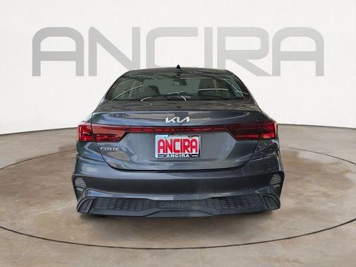 Gravity Gray 2023 Kia Forte LXS
