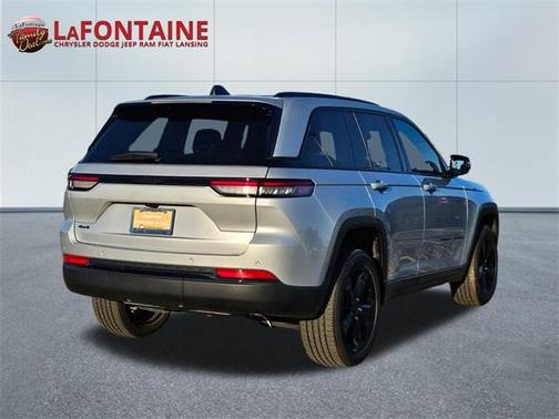 2022 Jeep Grand Cherokee Altitude