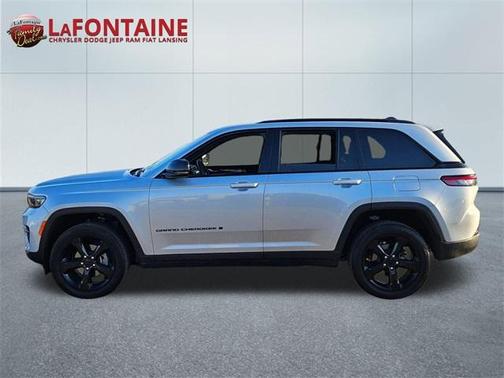 2022 Jeep Grand Cherokee Altitude