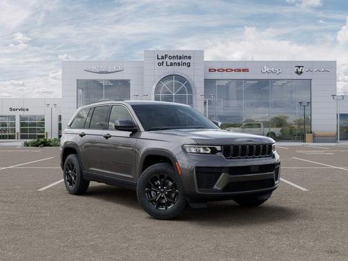 Metallic 2026 Jeep Grand Cherokee Laredo