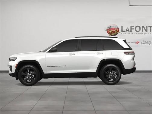 2025 Jeep Grand Cherokee Laredo