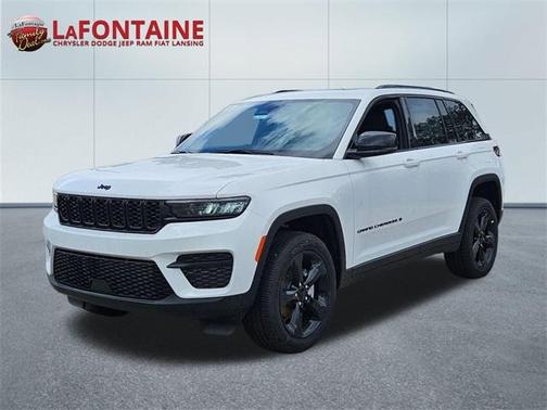 2025 Jeep Grand Cherokee Laredo