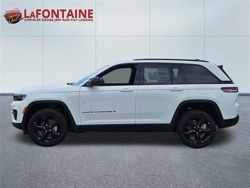 2025 Jeep Grand Cherokee Laredo