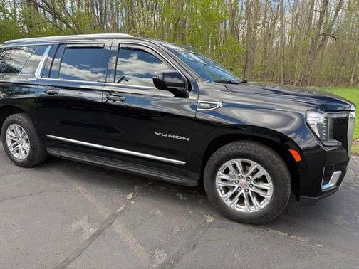 Onyx Black 2021 GMC Yukon XL SLT