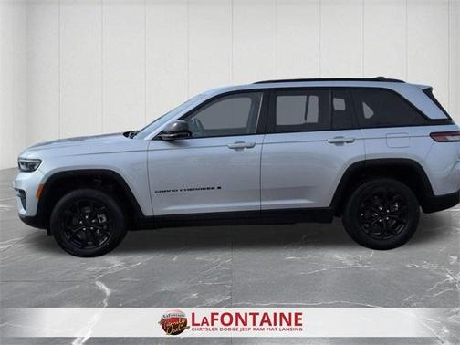2024 Jeep Grand Cherokee Laredo