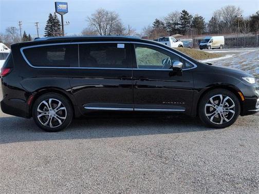 2026 Chrysler Pacifica Pinnacle