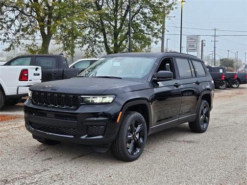2025 Jeep Grand Cherokee L Laredo