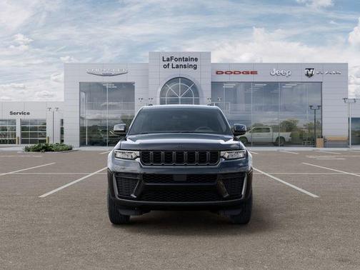 Diamond Black 2026 Jeep Grand Cherokee Laredo