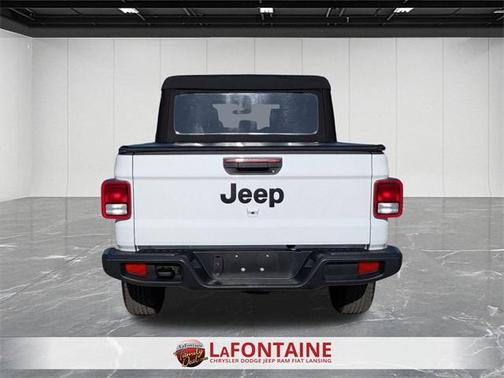 2022 Jeep Gladiator Sport