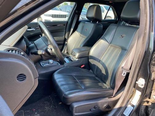 2016 Chrysler 300 S