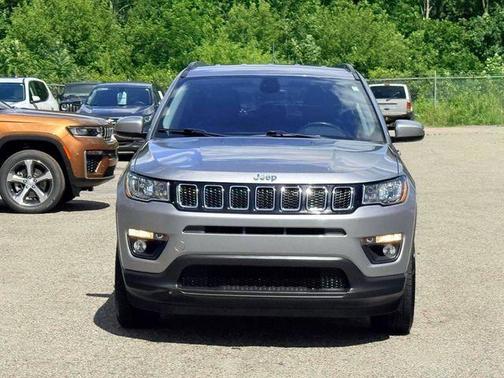 Billet Silver Metallic 2018 Jeep Compass Latitude