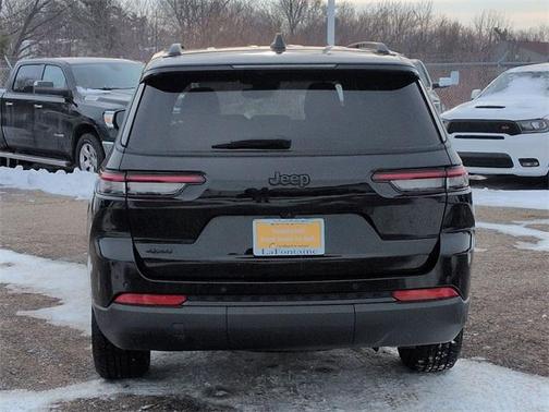 2024 Jeep Grand Cherokee L Laredo