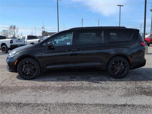 2026 Chrysler Pacifica Limited