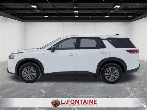 2024 Nissan Pathfinder S