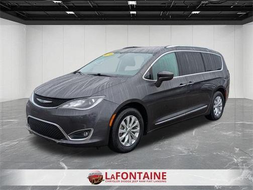 2018 Chrysler Pacifica Touring-L