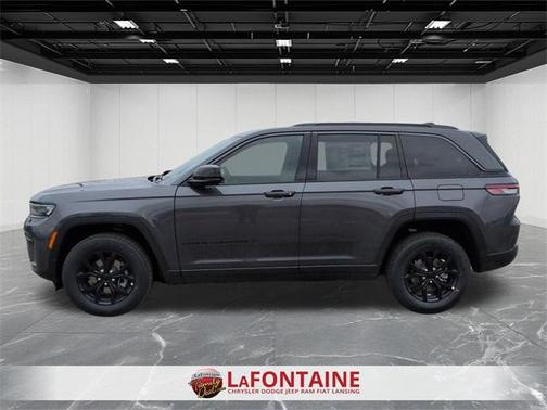 2026 Jeep Grand Cherokee Laredo