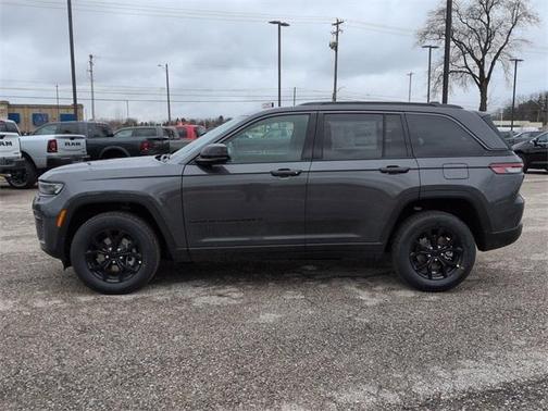 2026 Jeep Grand Cherokee Laredo